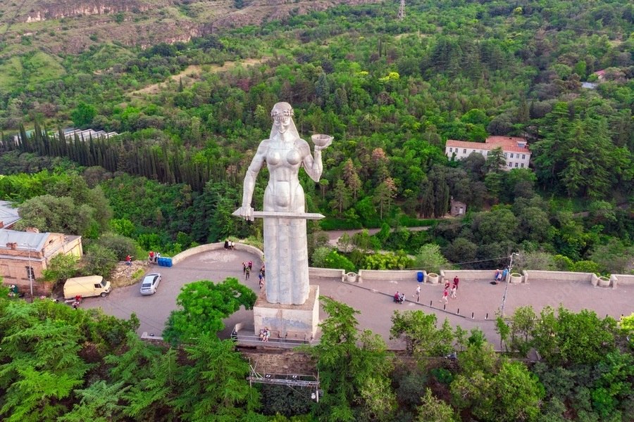 مجسمه کارتلیس ددا تفلیس